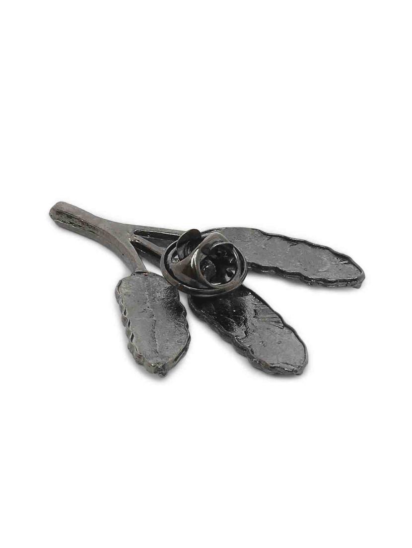 black metal brooch - 15465982 - Zoom Image - 2