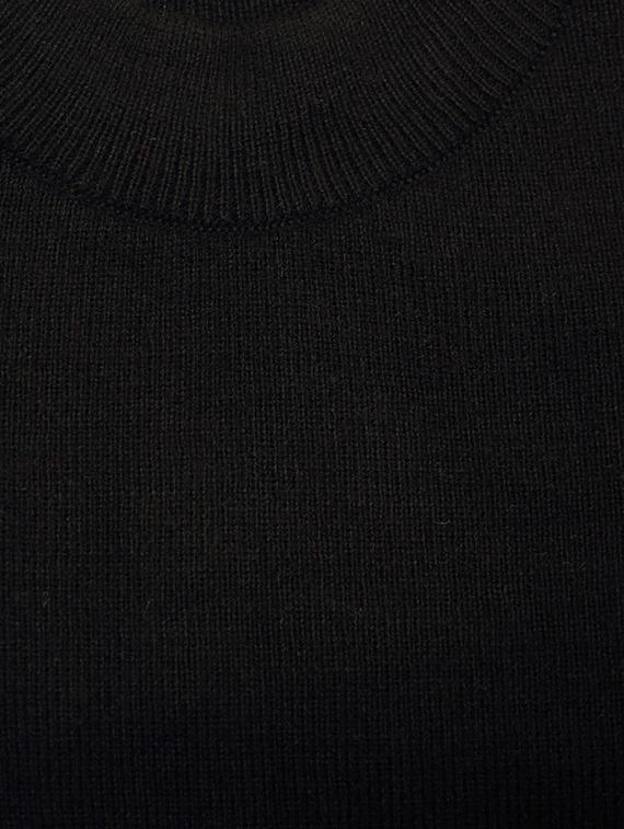 black wool sweater - 15468158 - Zoom Image - 3