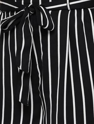 front knotted striped pleated shorts - 15469298 - Standard Image - 5
