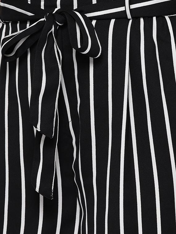 front knotted striped pleated shorts - 15469298 - Zoom Image - 5