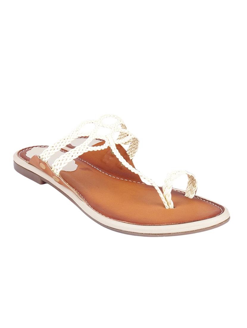 white one toe ethnic kolhapuris - 15472068 - Zoom Image - 1