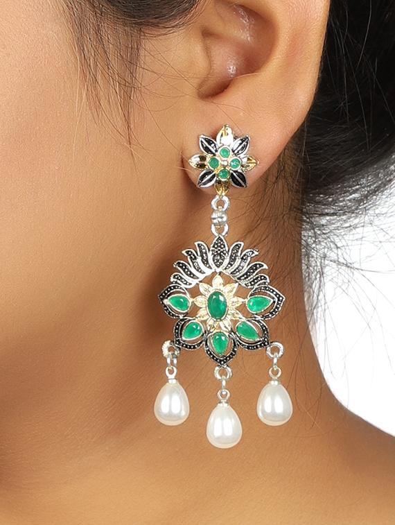 green brass drop earring - 15472613 - Zoom Image - 1