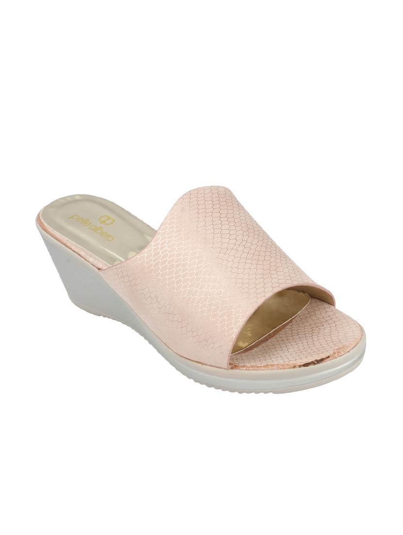 pink slip on wedges - 15473022 - Zoom Image - 1