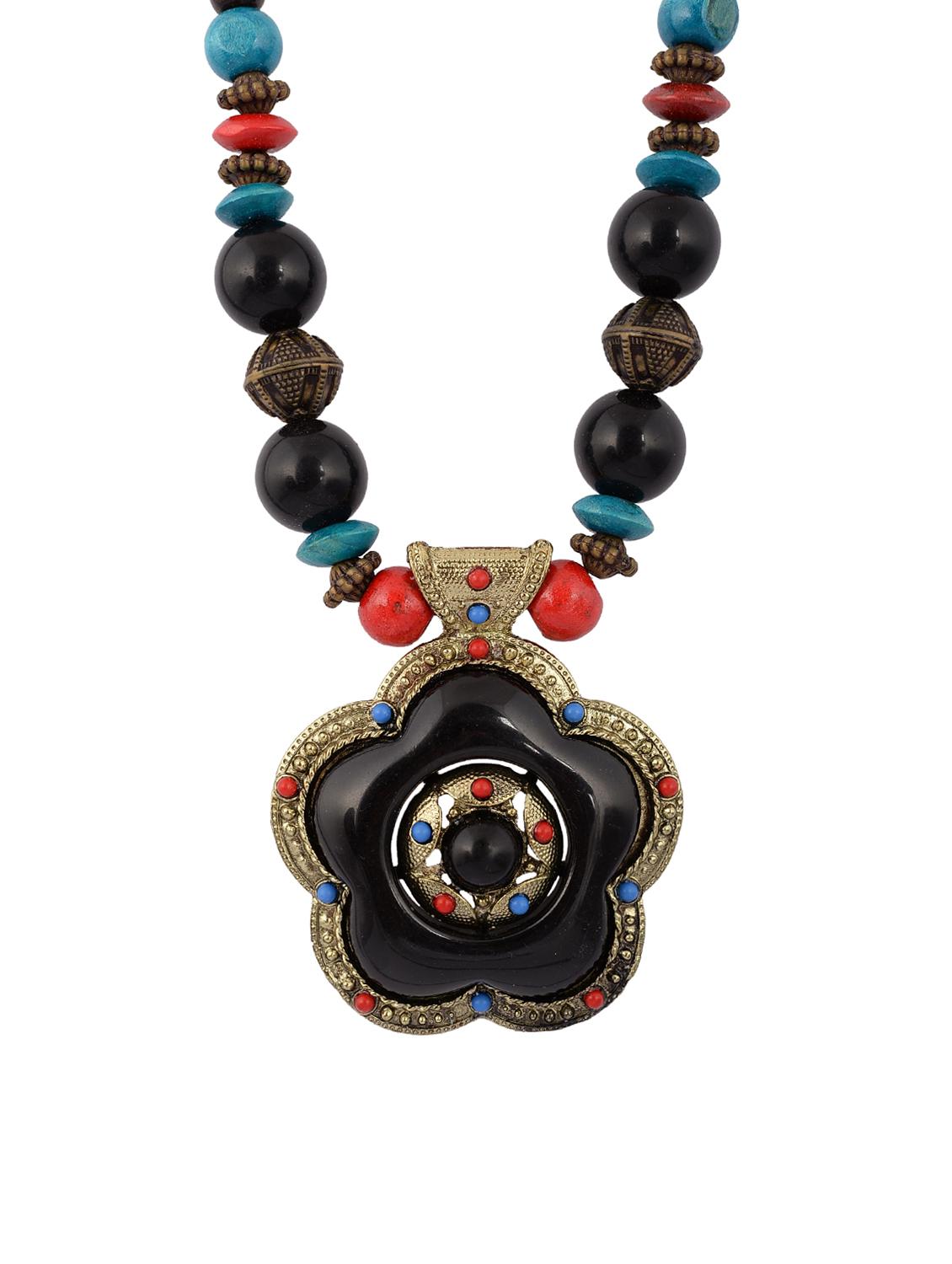 gold metal chain necklace - 15478689 - Zoom Image - 1