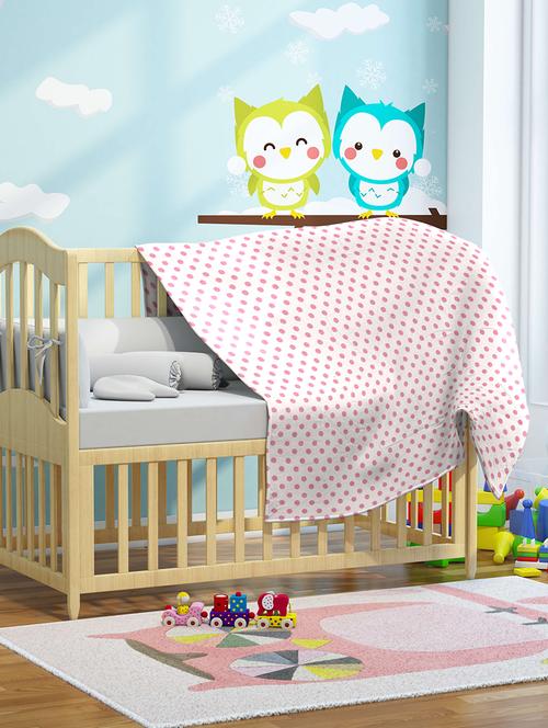 white cotton blanket - 15481807 - Standard Image - 1