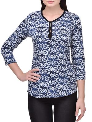 piping detail button closure top - 15483162 - Standard Image - 1