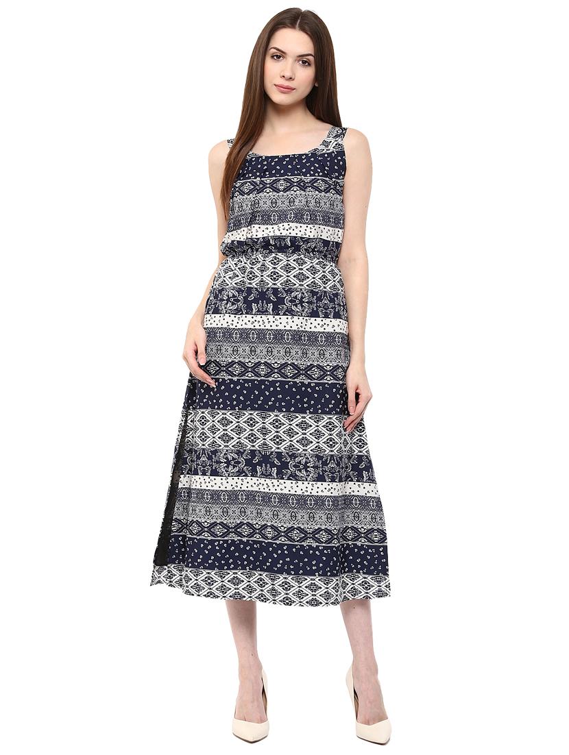 sleeveless side slit printed dress - 15497083 - Zoom Image - 1