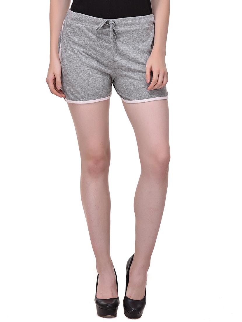 Contrast piping detail shorts - 15504333 - Zoom Image - 1