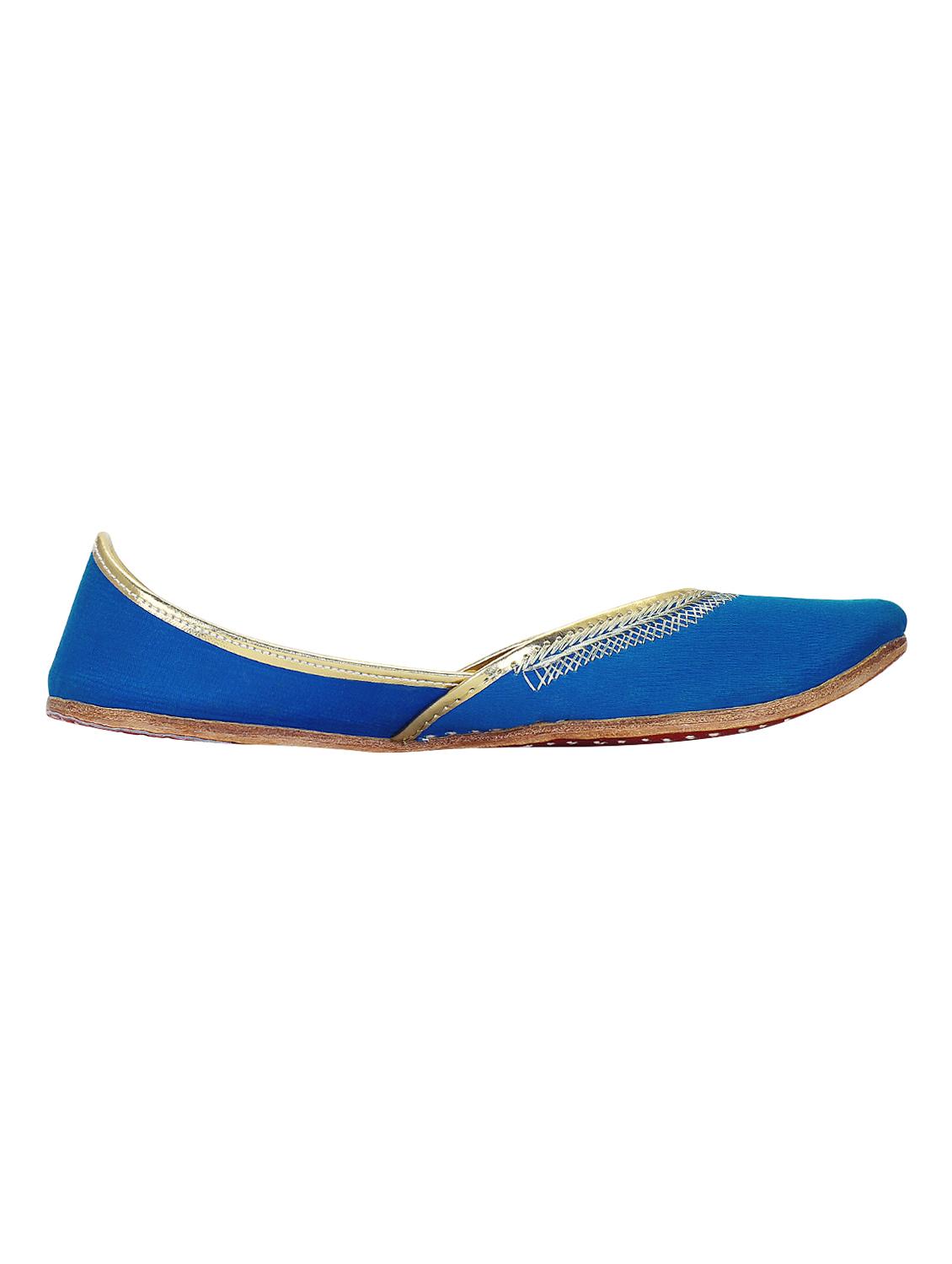 blue slip on jutis - 15507610 - Zoom Image - 2