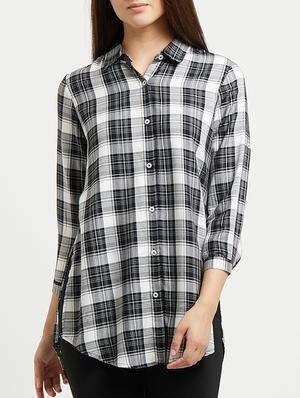 u-shaped hem checkered shirt - 15517407 - Standard Image - 1