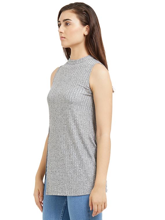 side slit round neck top - 15521739 - Zoom Image - 2