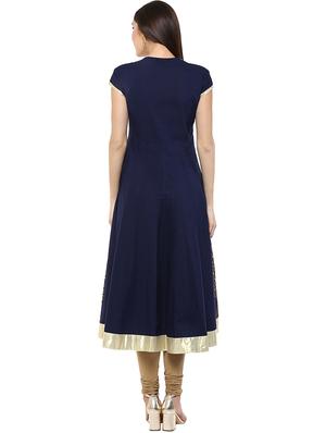 brocade yoke foil print kurta - 15523852 - Standard Image - 3