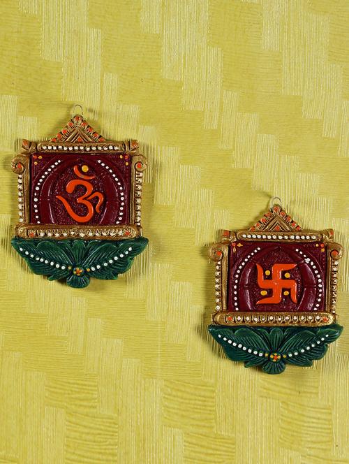 auspicious terracota wall hanging set - 15565867 - Standard Image - 1