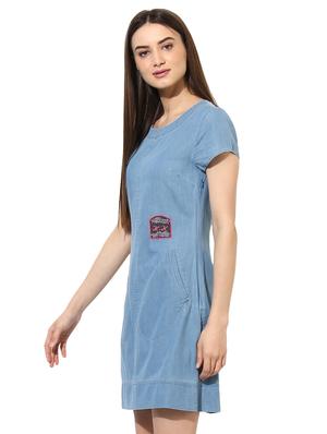 embroidered patch denim dress - 15570144 - Standard Image - 2