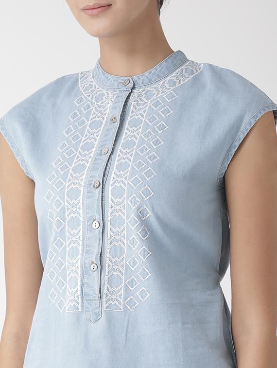 button detailed embroidered top - 15574049 - Zoom Image - 5