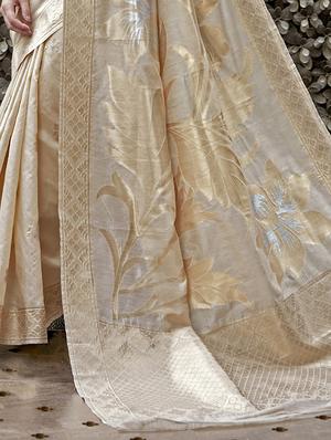 floral zari motif banarasi saree with blouse - 15579977 - Standard Image - 2