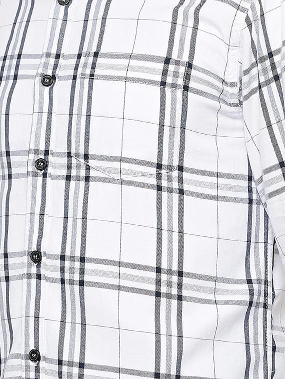 white cotton casual shirt - 15585081 - Zoom Image - 4