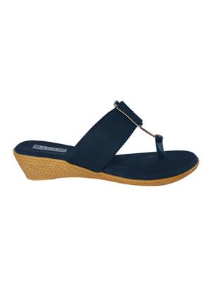 blue toe separator wedges - 15601833 - Standard Image - 2