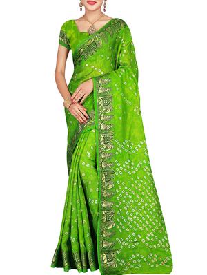 Zari bordered bandhani saree with blouse - 15607537 - Standard Image - 1