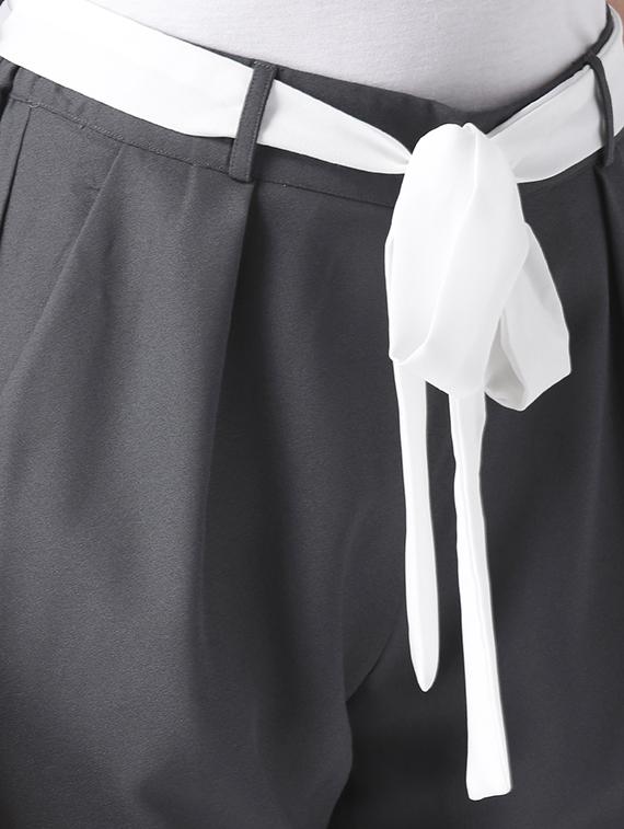 contrast waist tie pleated trousers - 15610745 - Zoom Image - 5