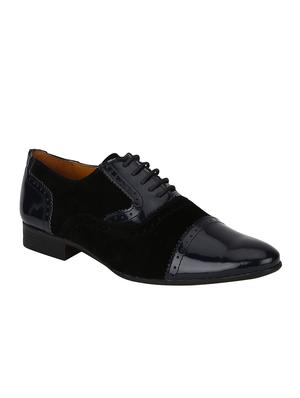 black Suede lace-up oxfords - 15613422 - Standard Image - 1