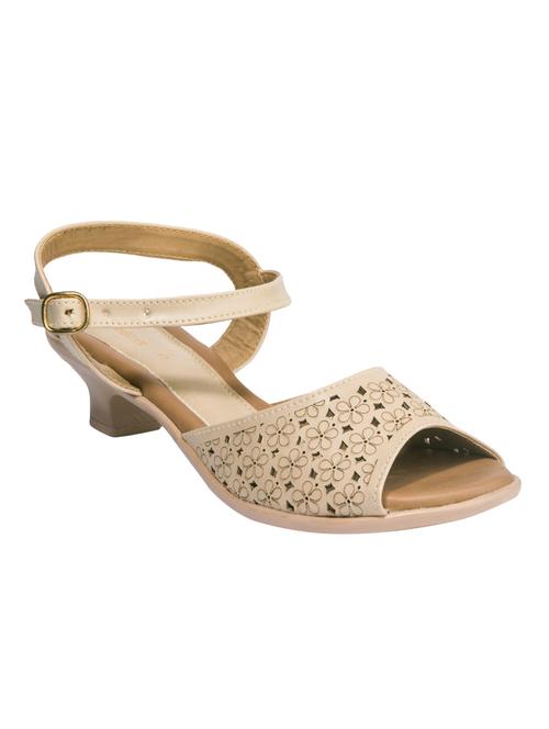 beige back strap sandals - 15615663 - Very Small Image - 1