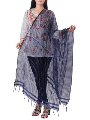 Self-design dupatta - 15620168 - Standard Image - 1