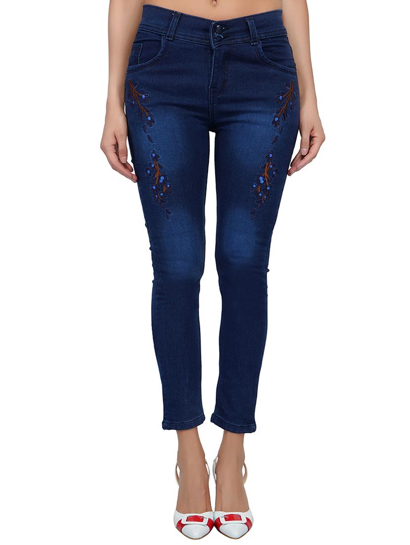 embroidered detail mid rise jeans - 15621475 - Zoom Image - 1