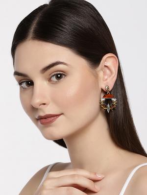 gold metal jewellery - 15627711 - Standard Image - 1