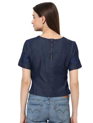 zip detail embroidered crop top - 15631425 - Standard Image - 3