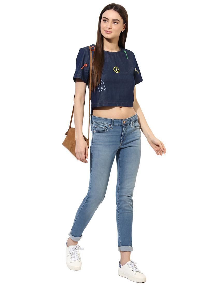 zip detail embroidered crop top - 15631425 - Zoom Image - 4