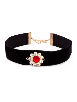 black choker - 15641261 - Standard Image - 2