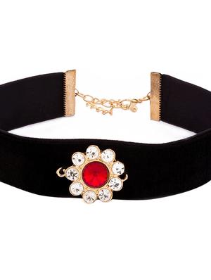 black choker - 15641261 - Standard Image - 4