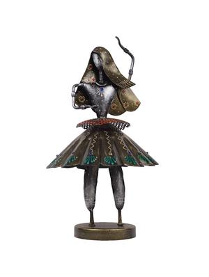 decorative statue - 15645101 - Standard Image - 2