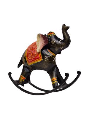 decorative statue - 15645116 - Standard Image - 2
