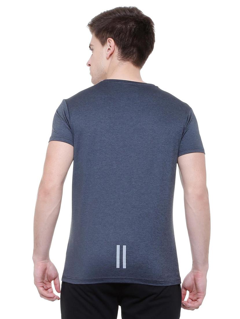 blue polyester pocket t-shirt - 15648855 - Zoom Image - 2