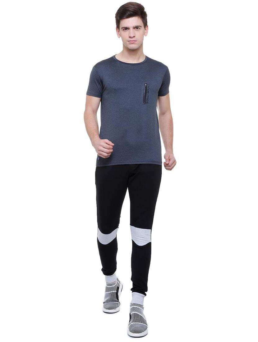 blue polyester pocket t-shirt - 15648855 - Zoom Image - 3
