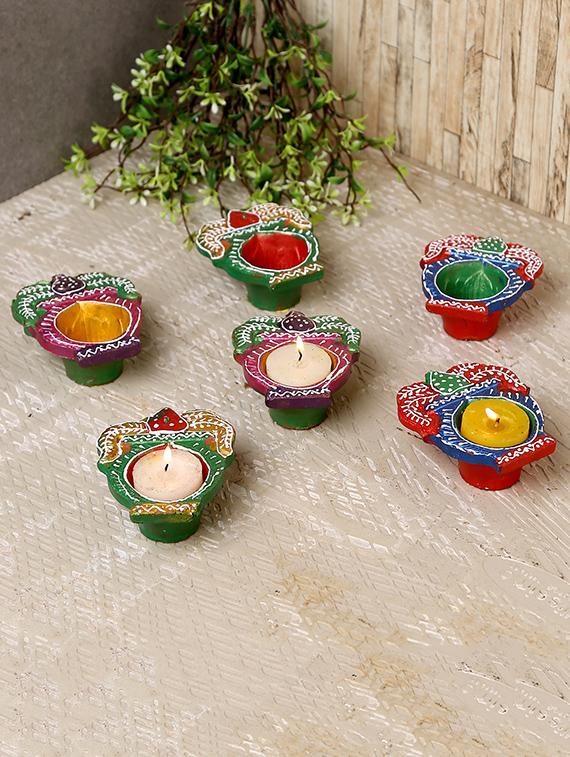aapno rajasthan kalash design handpainted terracotta diyas - set of 6 - 15649182 - Zoom Image - 1