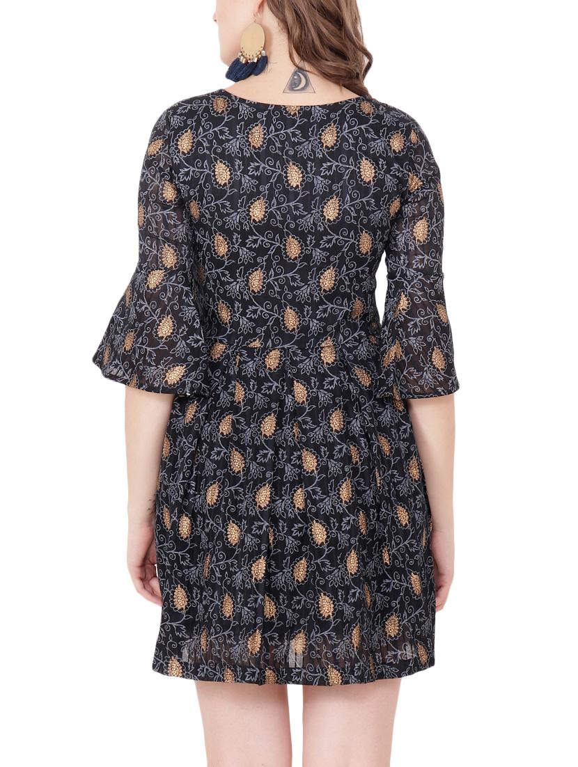 pocket detail pleated dress - 15650875 - Zoom Image - 4