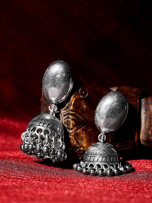 silver metal jewellery - 15653230 - Standard Image - 1