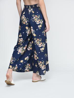 pocket detail floral flared palazzo - 15673796 - Standard Image - 2