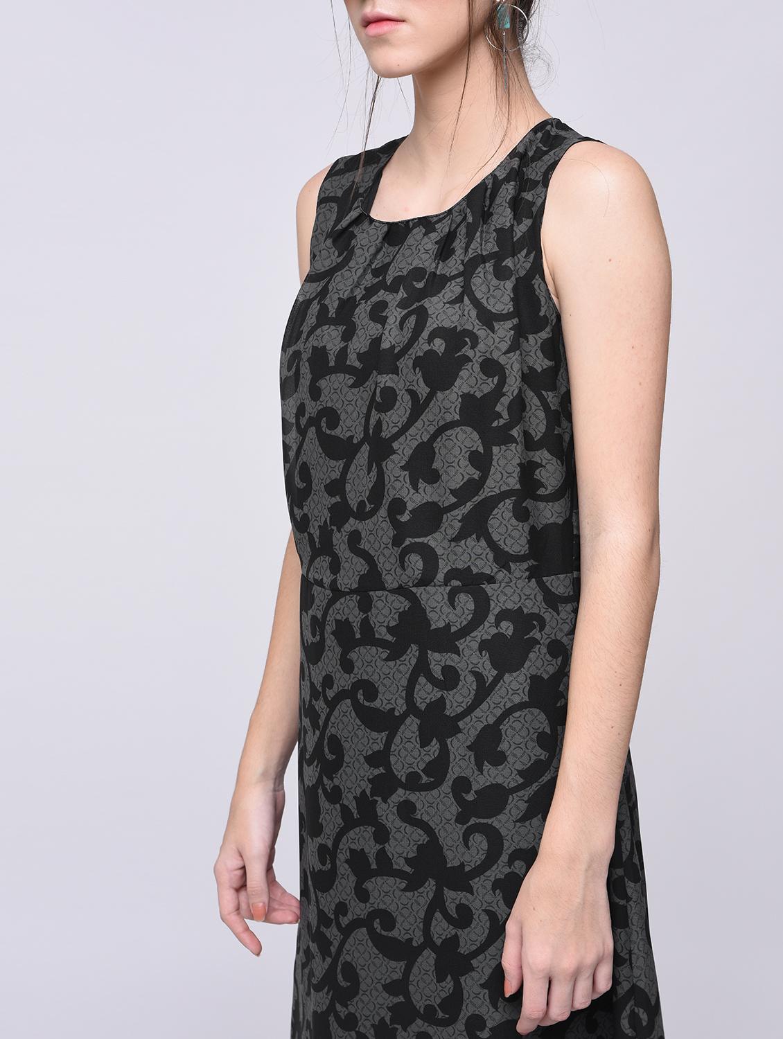 keyhole back scroll pattern maxi dress - 15692014 - Zoom Image - 3