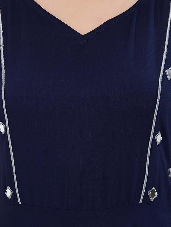 a-line mirror work piping kurta - 15695685 - Zoom Image - 4