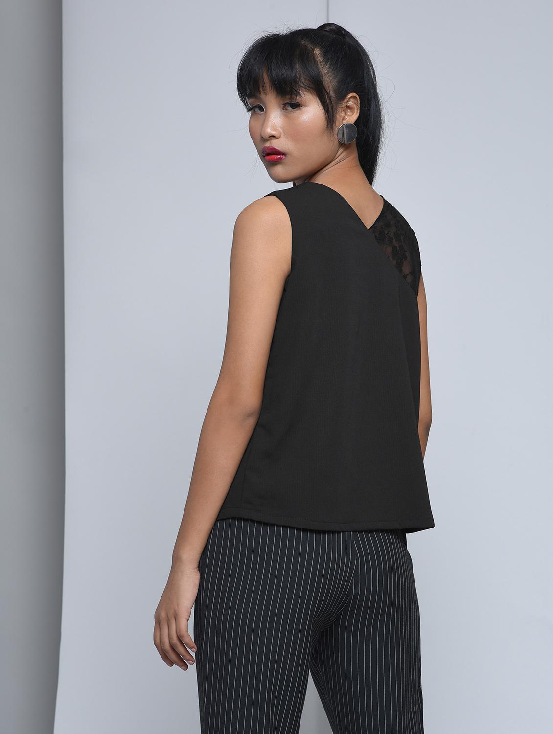 lace paneled sleeveless top - 15697663 - Zoom Image - 3