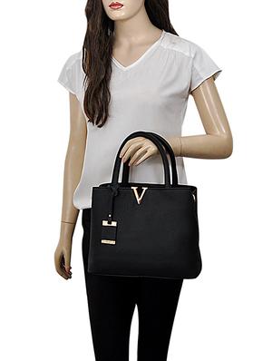 black leatherette (pu) regular handbag - 15707091 - Standard Image - 5