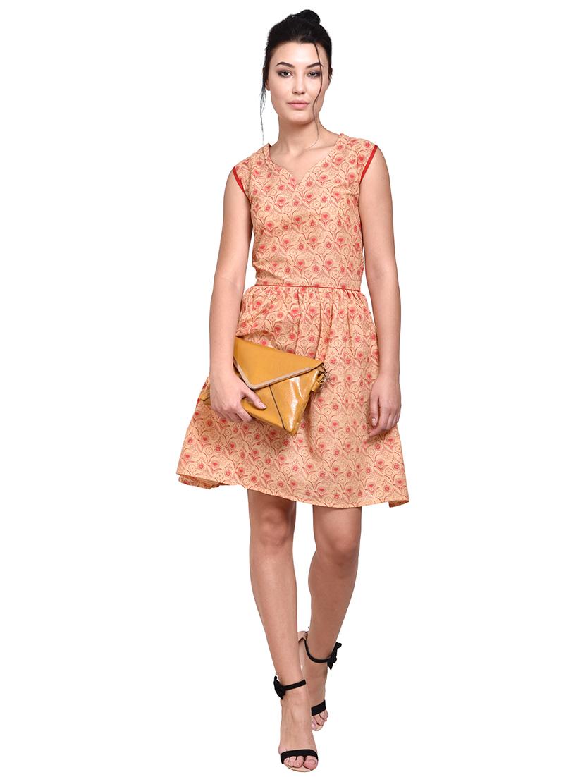 pleat detail flared dress - 15707372 - Zoom Image - 4