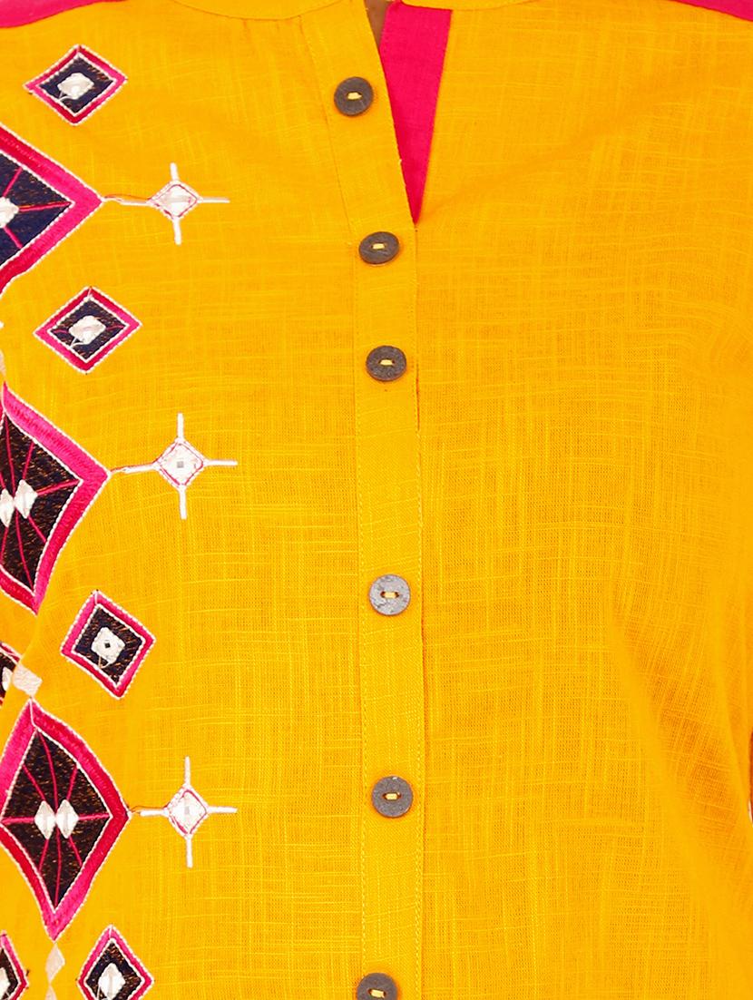 embroidered straight kurta - 15724122 - Zoom Image - 4