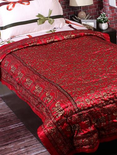 Maroon Base Golden Contemporary Print Single Quilt - 15727148 - Very Small Image - 1