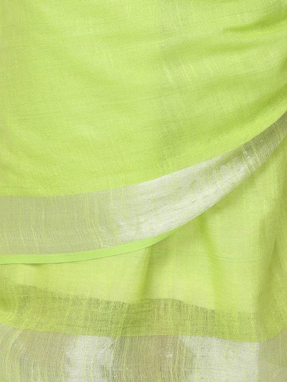 solid handloom saree with blouse - 15728575 - Zoom Image - 5