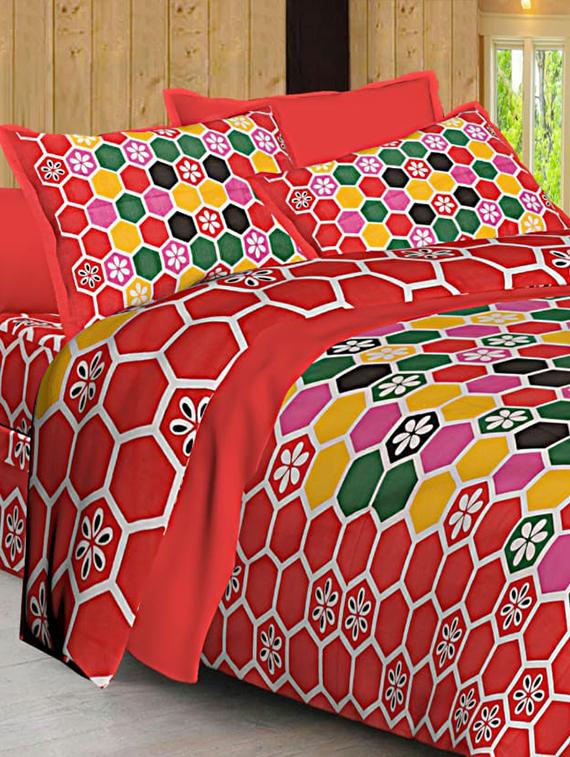 Jaipuri Print Cotton Double Bedsheet with Set of 2 Pillow Covers - 15728770 - Zoom Image - 1